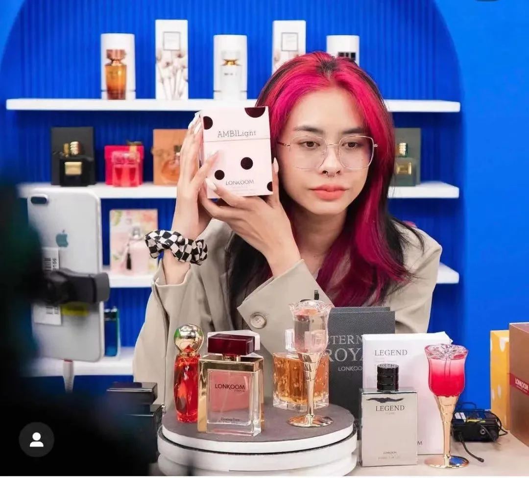 唱跳式带货，泰国直播间有多嗨？