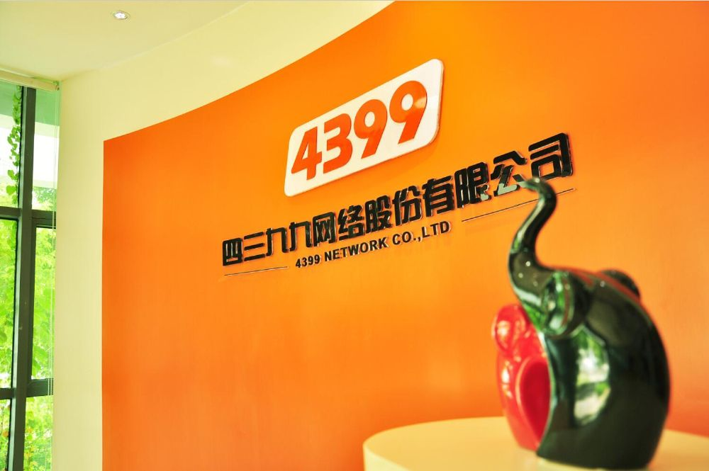 在韩国，4399的《奇迹之剑》赢了莉莉丝的《万国觉醒》！