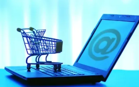 出海无内斗：从“单打”到“抱团”