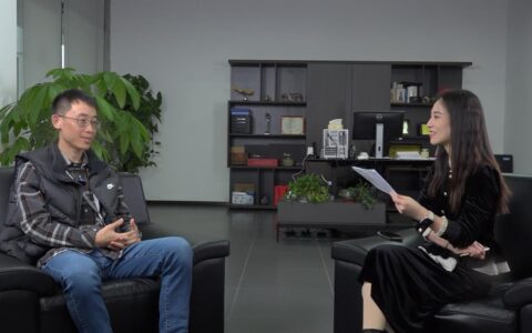 前老板借钱10万创业，靠什么做出年营收3个亿的户外运动品牌？