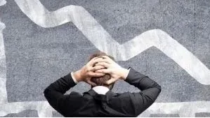 阵痛期太长，昔日“王者”又巨亏5.75亿