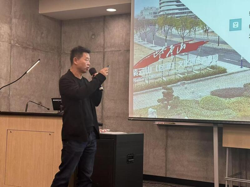 “短剧风暴: 引爆未来十年影视变局” 论坛成功举办